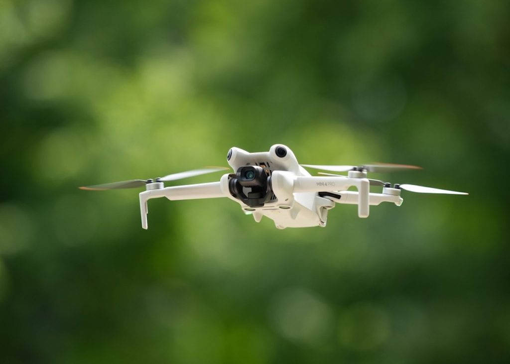 Japan vil udvikle særlig drone, der omdanner lyn til brugbar energi