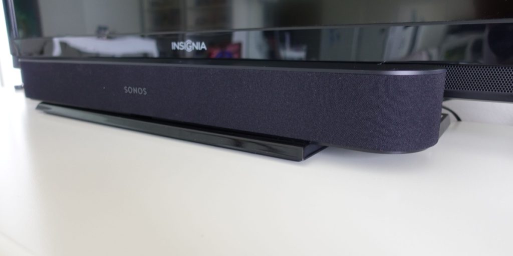 Den nye Sonos Soundbar er noget større end de andre Soundbars