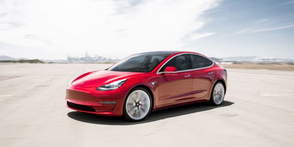 EU ændrer igen toldsatserne: Denne gang til fordel for Tesla