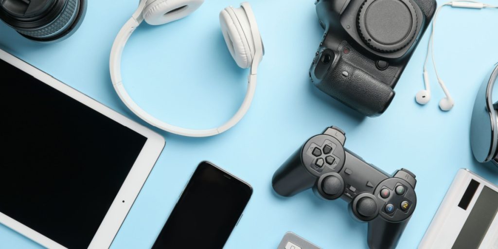 Denne praktiske smartphone-gadget skal du absolut have med på din næste rejse