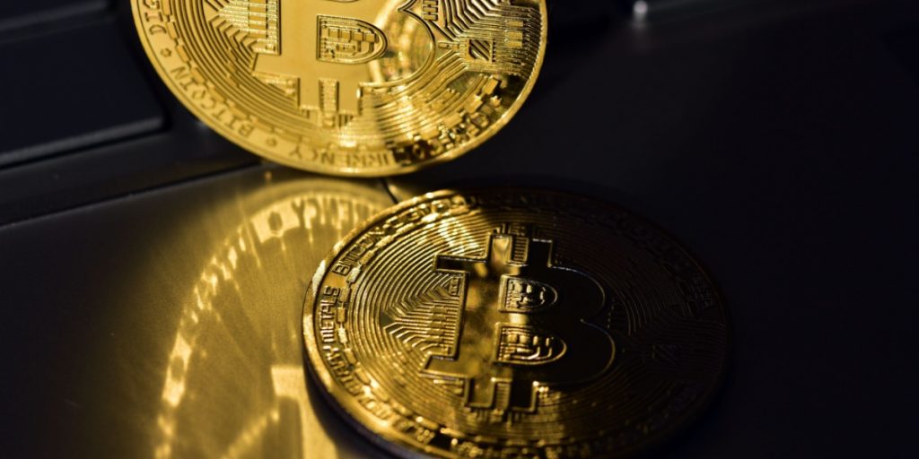 To brødre stjal knap 200 millioner kroners kryptovaluta på 12 sekunder: Nu er de fundet