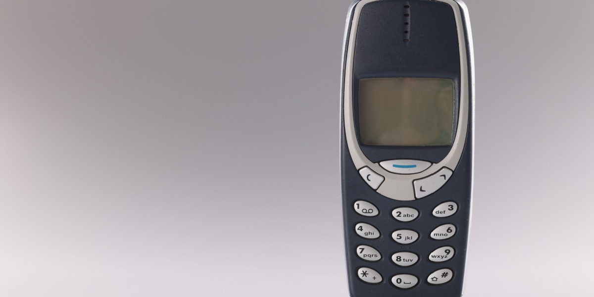 Nu går det fuldstændig amok: Denne gamle telefon er mere værd end din bolig