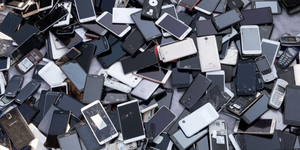 Tjek dine skuffer: Disse 5 mobiltelefoner er en formue værd