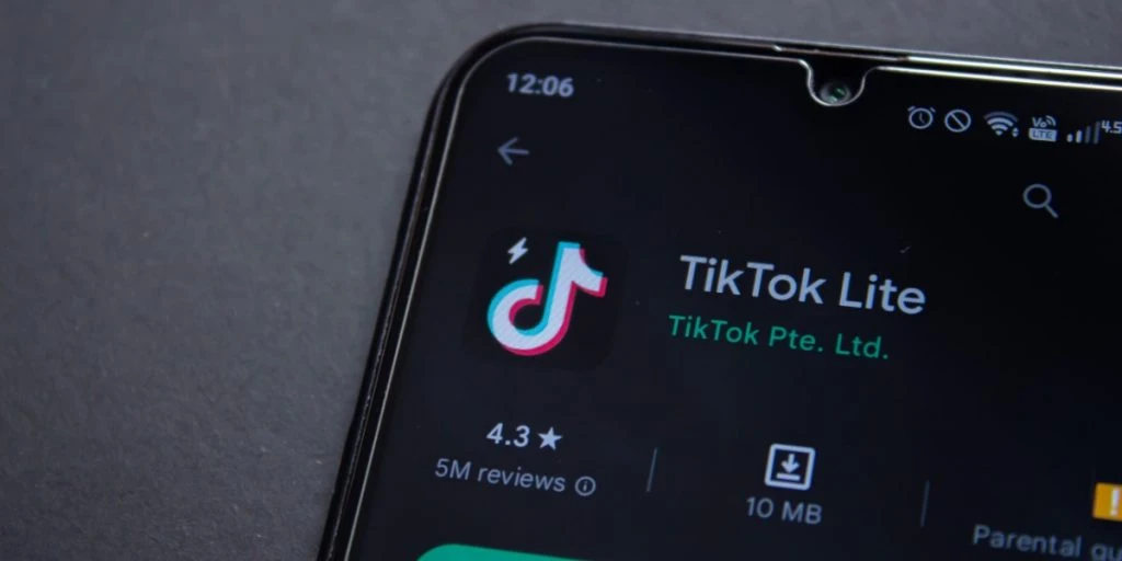 TikTok-kopi stormer frem i App Store og Google Play – men det er ikke kun positivt