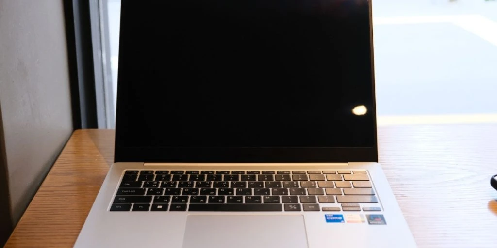 Samsung løfter sløret for nye lanceringer: 2 nye Galaxy Books