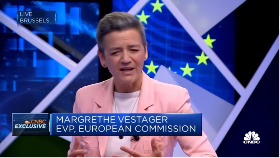 EU og Margrethe Vestager raser på Apple: “De bryder lovgivningen”