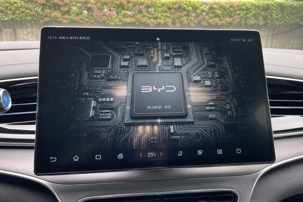 BYD slår Huawei: Lancerer Kinas første 4nm chip til selvkørende elbiler
