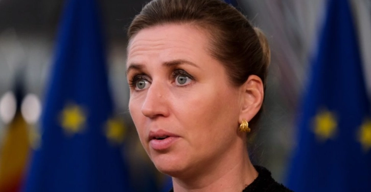 Mette Frederiksens forbud sætter kursen i EU mens hun beklager cigaret-sammenligning hjemme