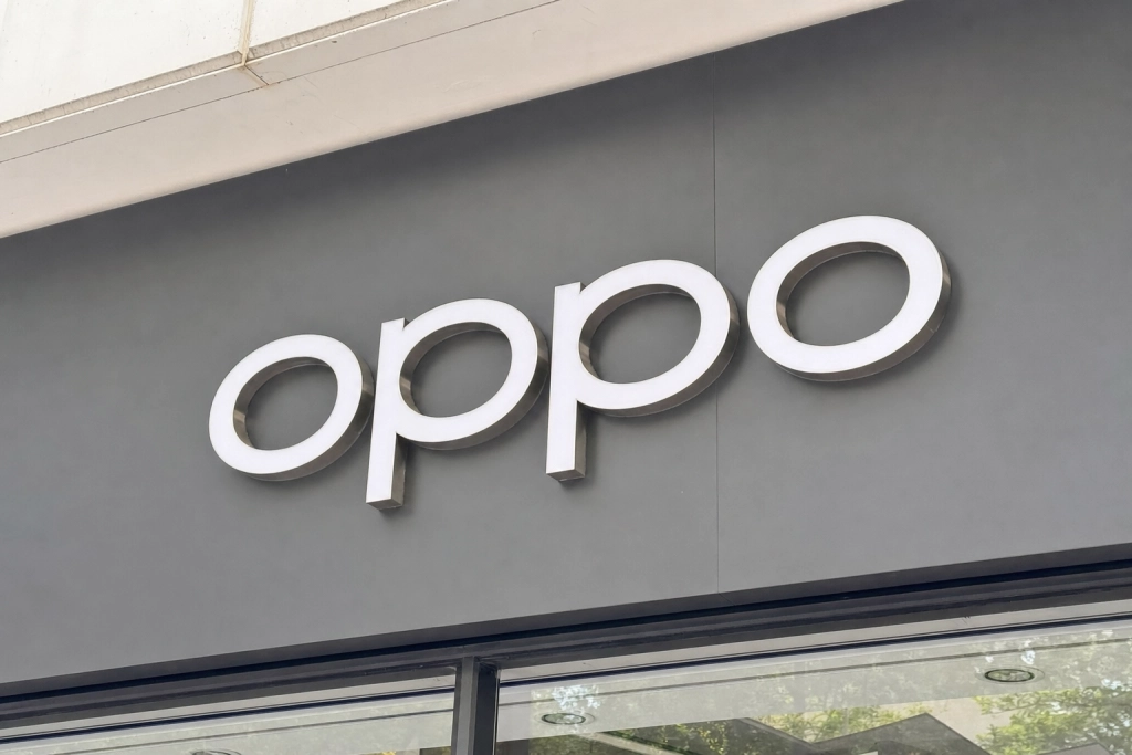 OPPO Reno 16 Pro: 200 megapixel-kamera og 7.000 mAh batteri afsløres mandag