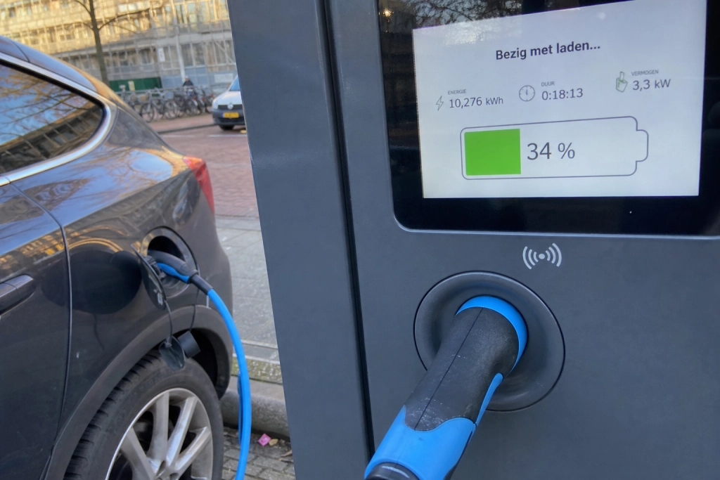 EU-land vil lukke for hjemmeopladning af elbiler mellem kl. 16 og 21