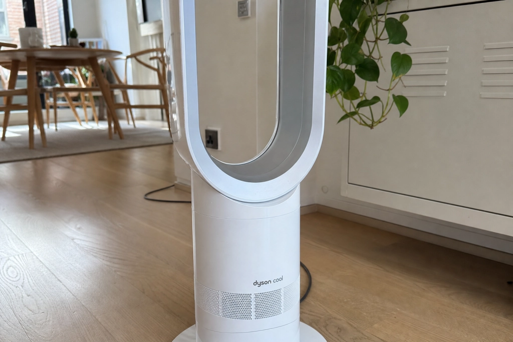 Hedebølge med op til 35 grader på vej: Dyson-ventilator falder til 2.230 kr inden weekenden