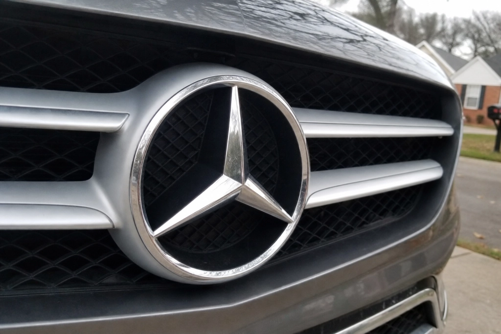 Mercedes-Benz risikerer salgsforbud i USA