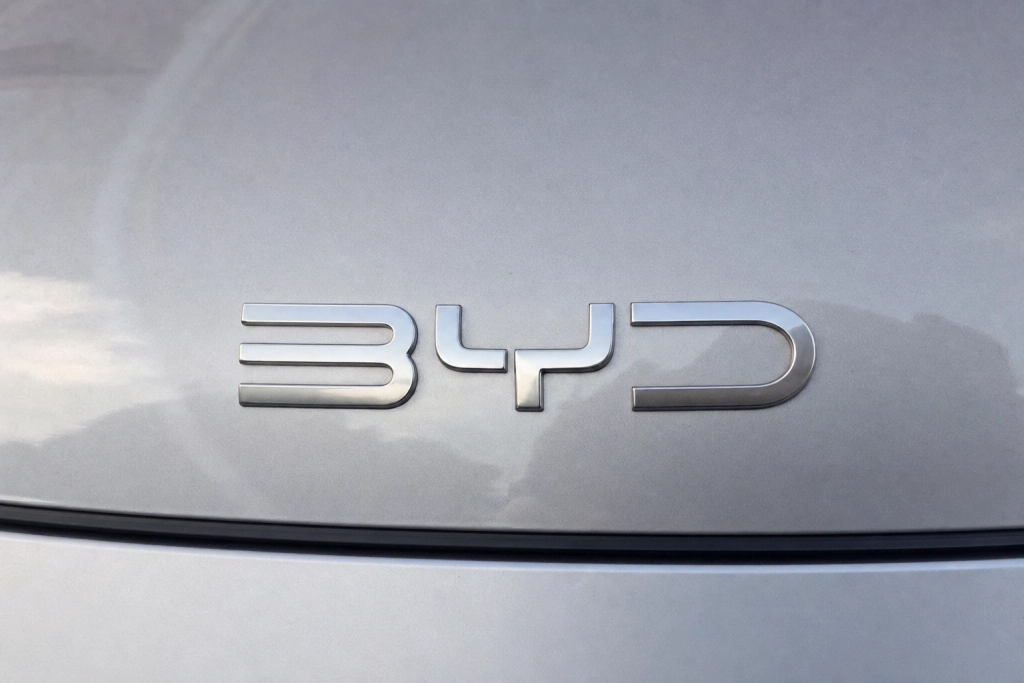 BYD lover solid-state batterier til elbiler i 2027: 1000 km rækkevidde rykker nærmere