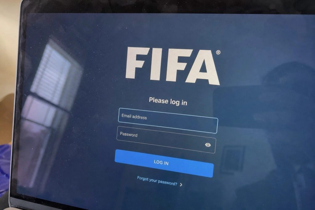 FBI advarer to dage før VM-start: Tusindvis af falske FIFA-sider er live lige nu