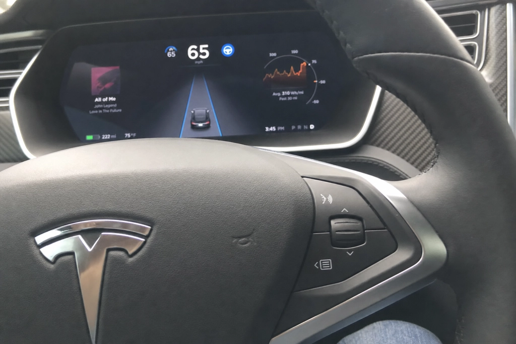 243 mio. dollars og 33 procents skyld: Tesla taber historisk Autopilot-dom og står foran milliardregning