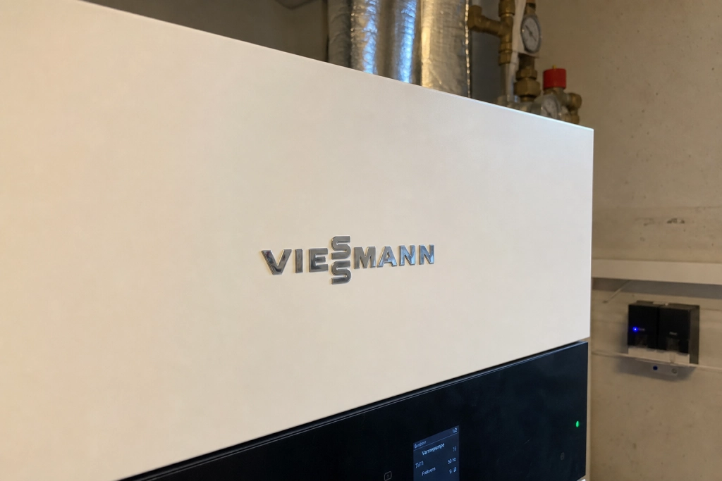 Varmepumpen sluger næsten 6.000 kWh om året. Sådan er regnestykket efter elafgiften er fjernet