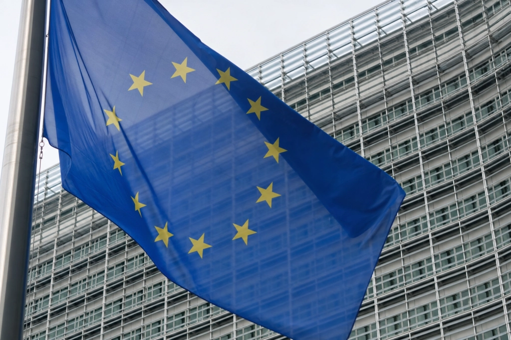 Disse tre EU-regler træder i kraft i juli: Sådan rammer de din pengepung