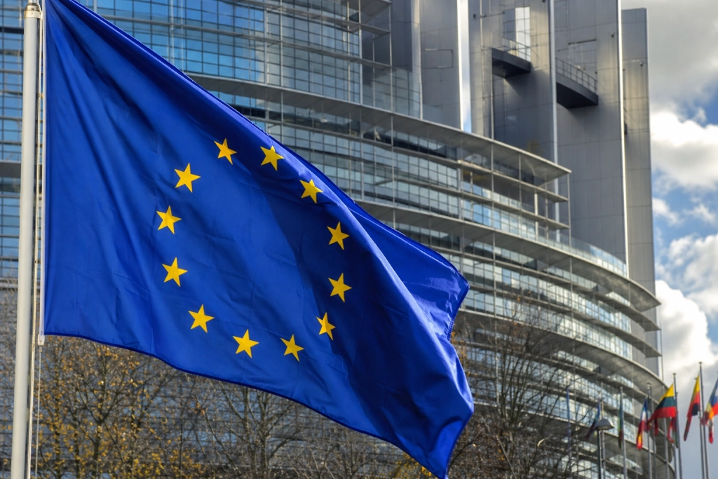 EU’s store AI-lov er lempet: De vigtigste regler udskudt til 2027 og 2028