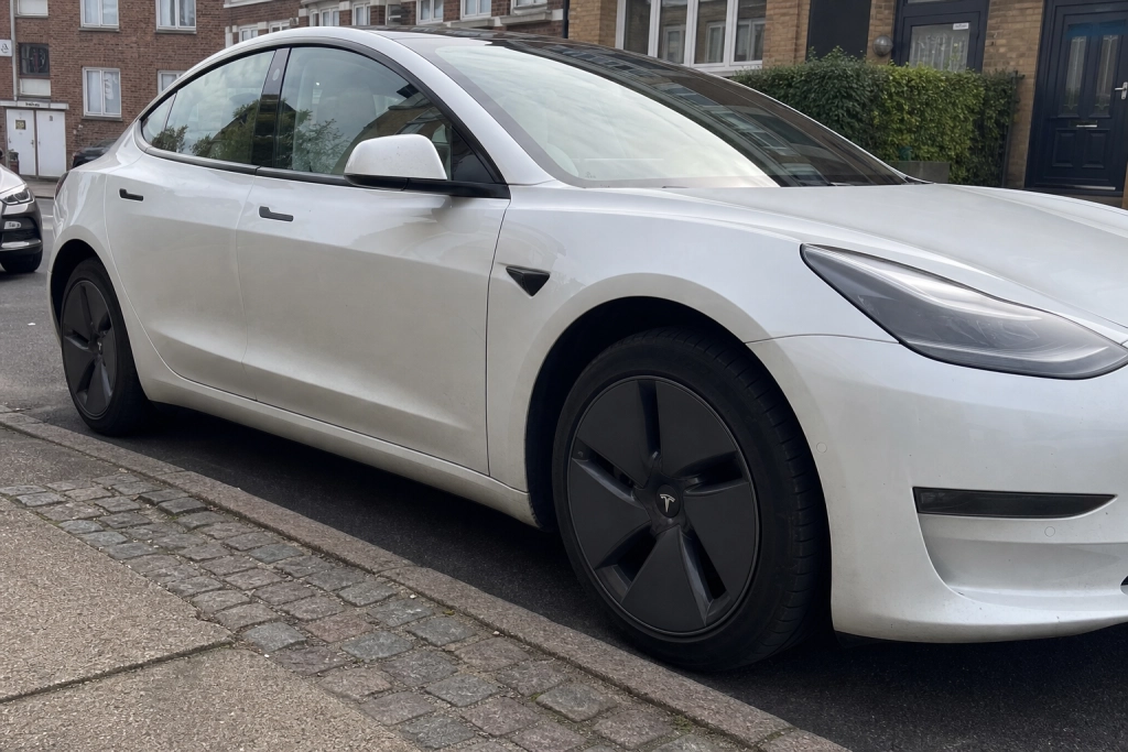 Brugt Tesla Model 3 under 200.000 kr. nu: Prisguide til brugte elbiler i Danmark sommeren 2026