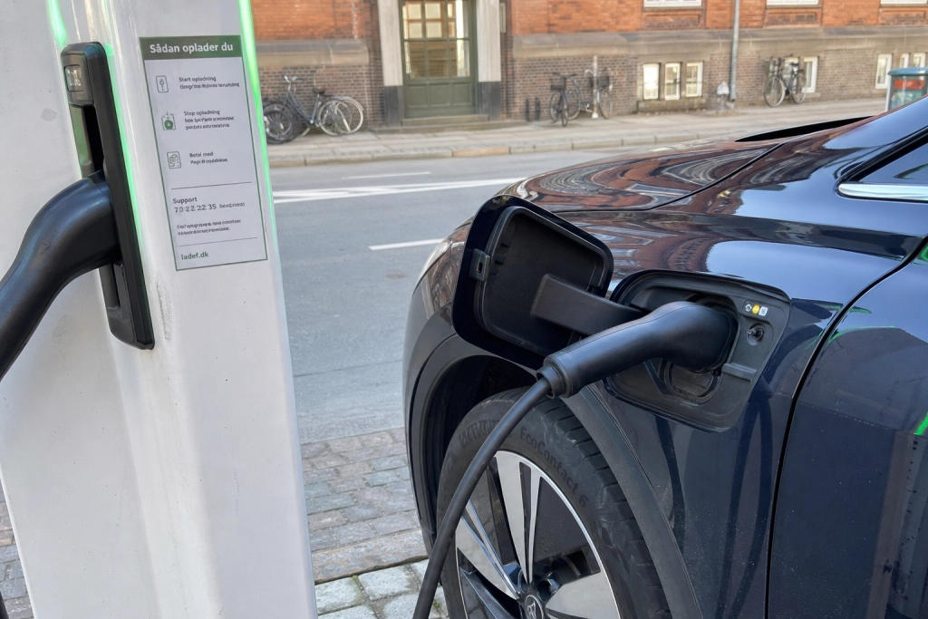 Oliekrisen rykker folk over i elbilerne: 50 lande slog kvartals-rekord på én gang i Q2 2026
