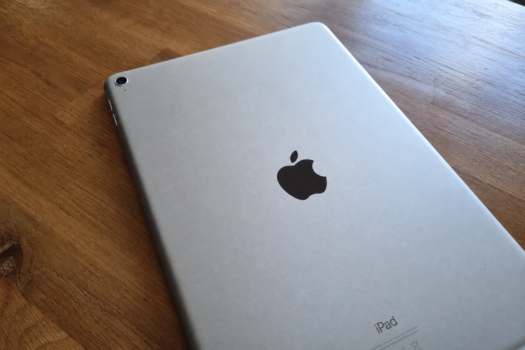 Overvejer du en tablet nu her: Halv ‘iPad-pris’ kan give dig større skærm og bedre lyd