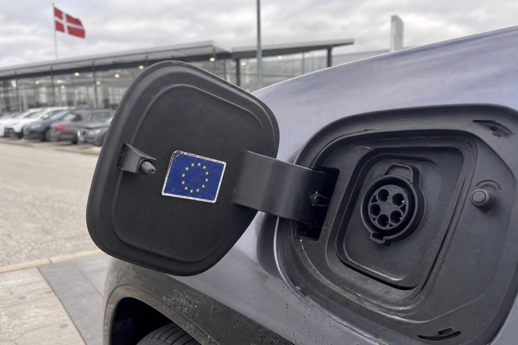 EU straffer bilproducenter: Bøde på 225.000 kroner per elbil der ikke lever op til nyt batterikrav