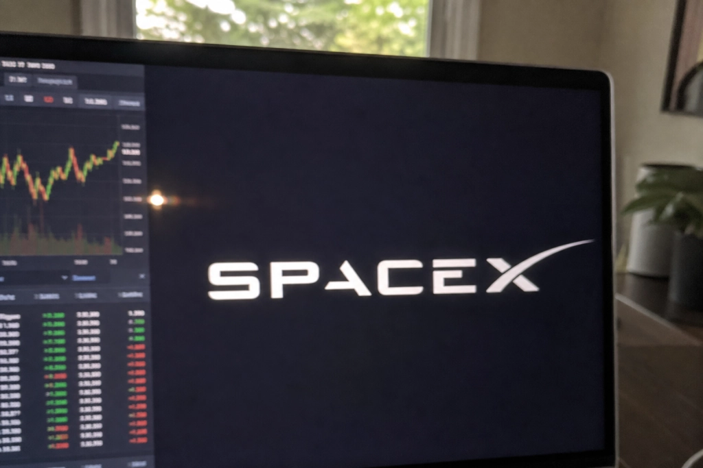 SpaceX-aktien er faldet under noteringskursen for første gang: Starship-opsendelse udsat samme dag