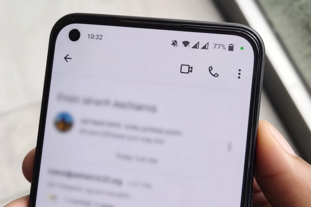 Den grønne prik på din Android afslører hvilken app der lytter eller kigger med