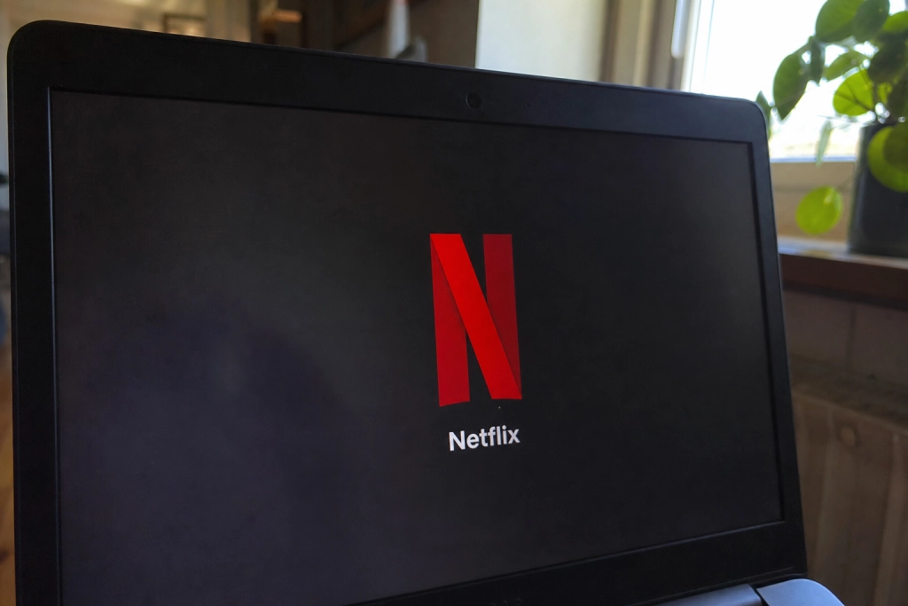 Sætter du Netflix på pause for at spare: Tre ting du mister som tjenesten ikke fortæller dig