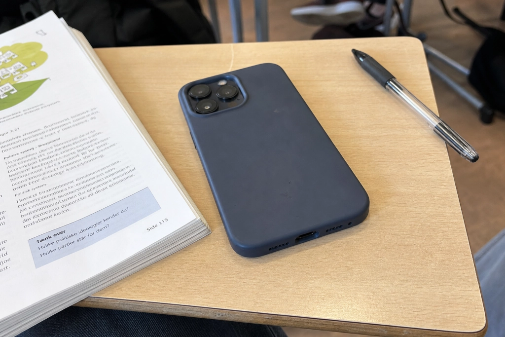 Portugal forbyder mobiltelefoner i skolen helt til 9. klasse: Succes tvang regeringen til udvidelse