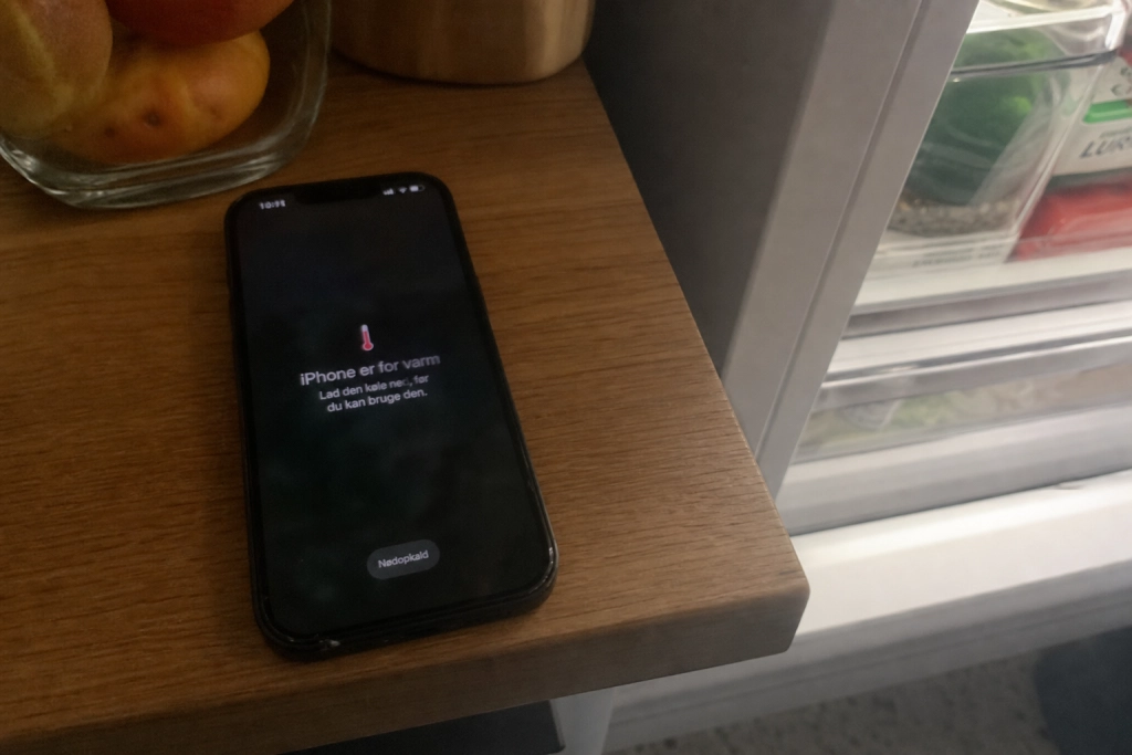 TikTok-trick ødelægger din iPhone: Læg den aldrig i køleskabet