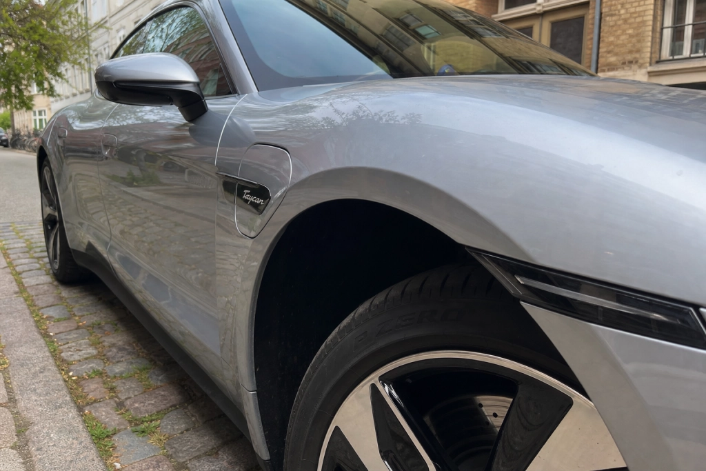 En måned efter CEO's forsikring: Porsche stopper produktionen af Taycan i 2030