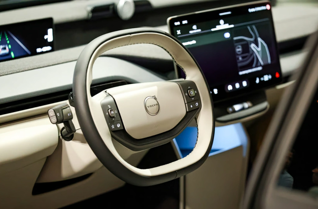 Volvo forbereder EX50: Ny elektrisk SUV bygget direkte til at slå Tesla Model Y