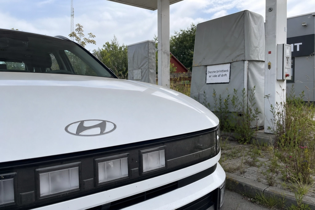 Hyundai og Toyota holder liv i brintbilen: Men i Danmark er der ikke en eneste tank tilbage