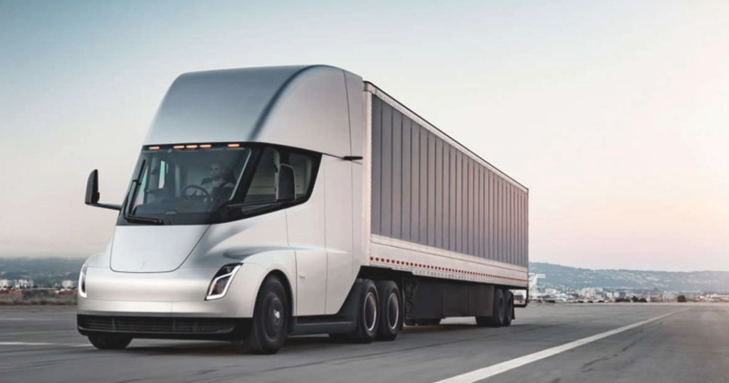 Tesla Semi rammer Europas motorveje