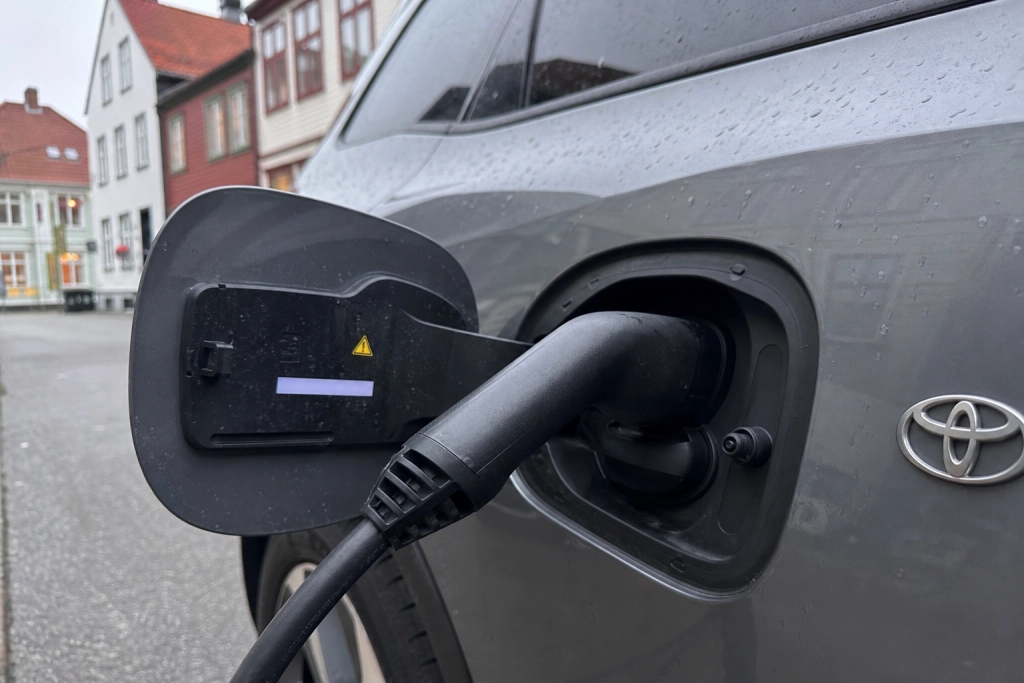 Norge sætter ny elbil-rekord: Kun 2 ud af 100 nye biler har forbrændingsmotor