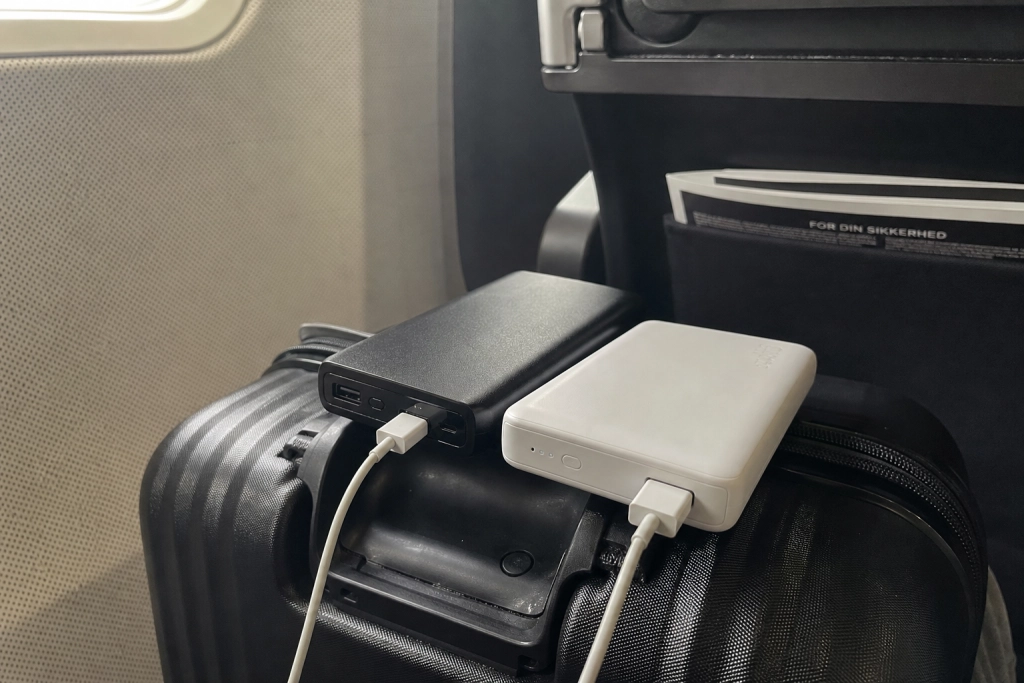 Nye flyregler for powerbanks: Sådan undgår du at få den taget i sikkerhedskontrollen