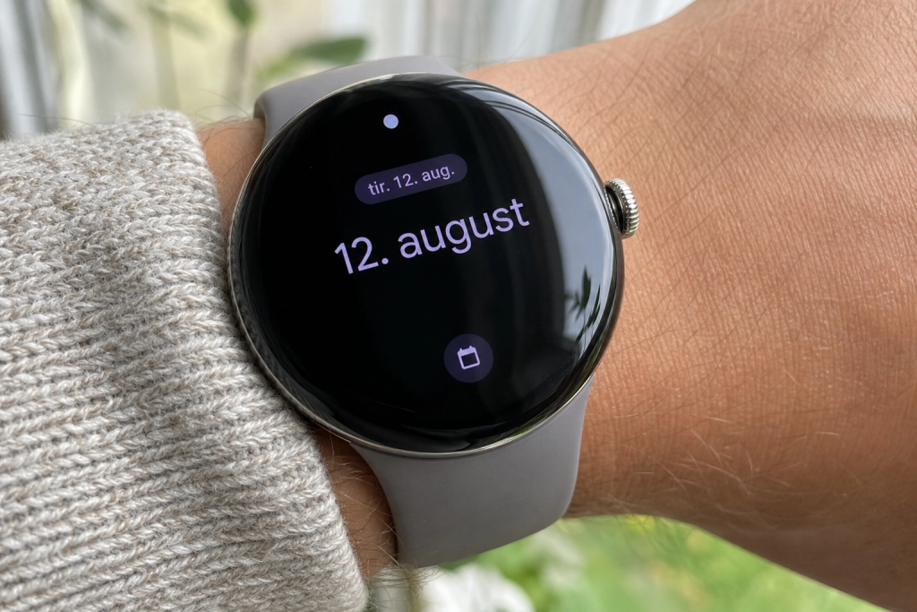 Google minder dig om at konkurrenternes ure er grimme i ny Pixel Watch 5-teaser