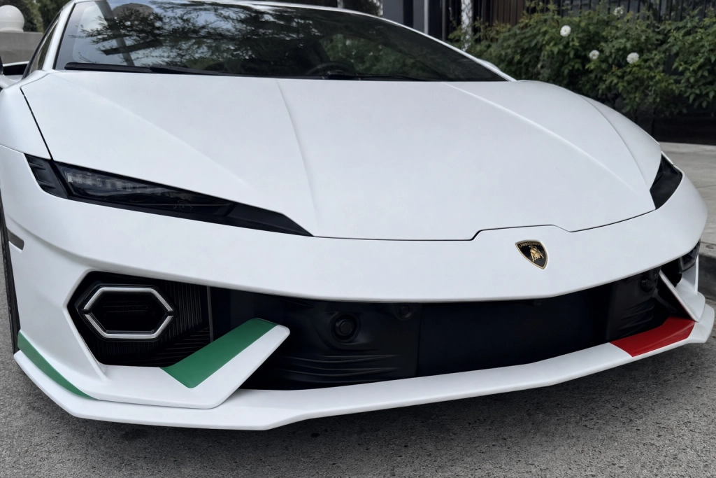 Én eneste bygges: Lamborghini genopliver Tricolore-navnet med 907 hestekræfter