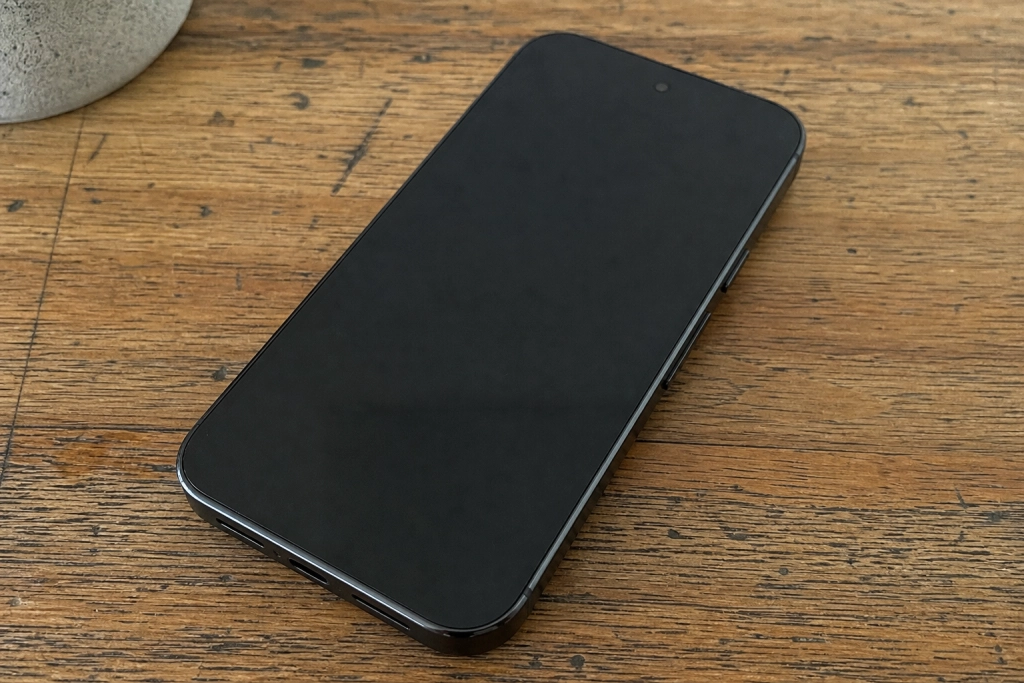 Pixel 11 Pro låser sig fast i genstarts-loop: Android Authority-redaktørs nye topmodel blev ubrugelig