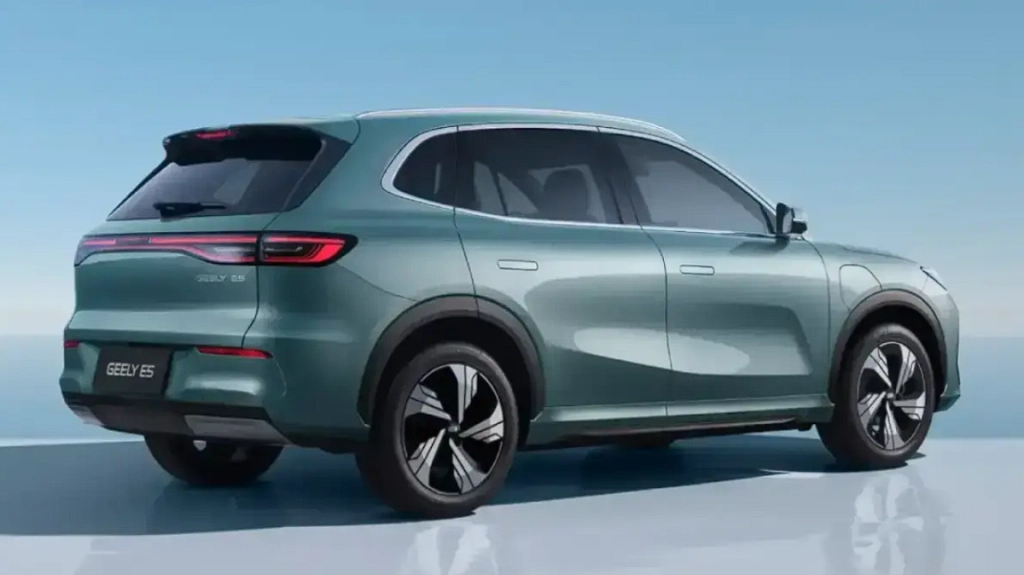 Billig kinesisk el-SUV lokker: Men opladningen skuffer