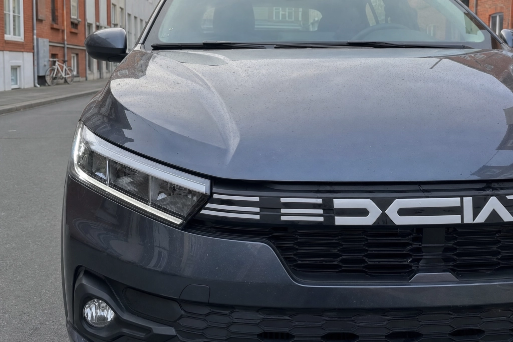 Europas mest solgte bil bliver ny: Dacia Sandero kommer som elbil i 2028