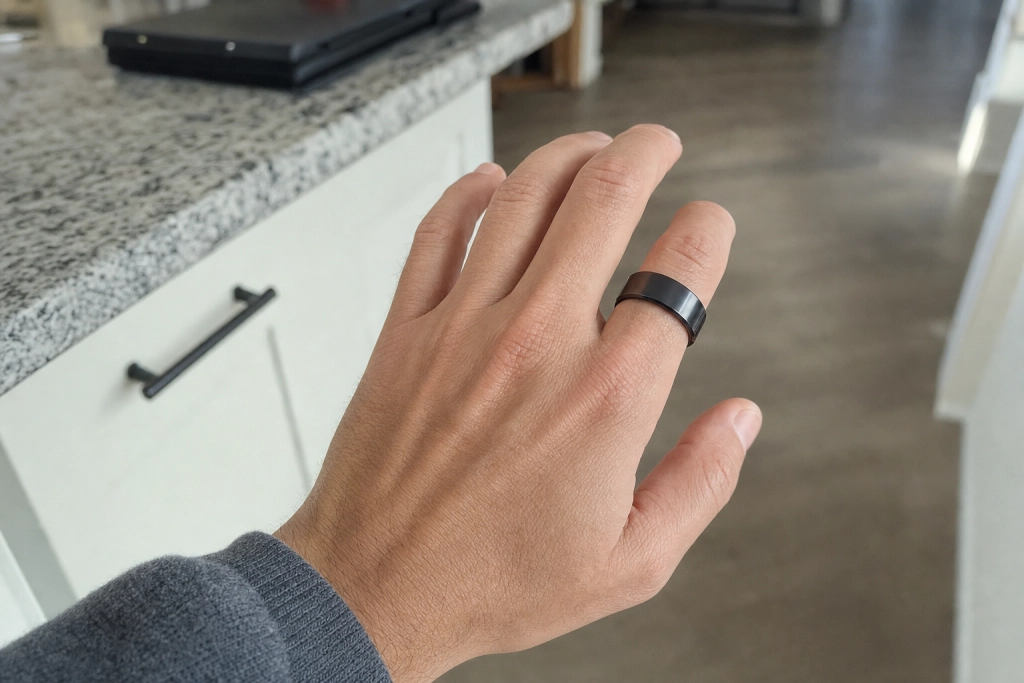 Ring trækker sveden ud af fingeren: Måler blodsukker uden et eneste prik
