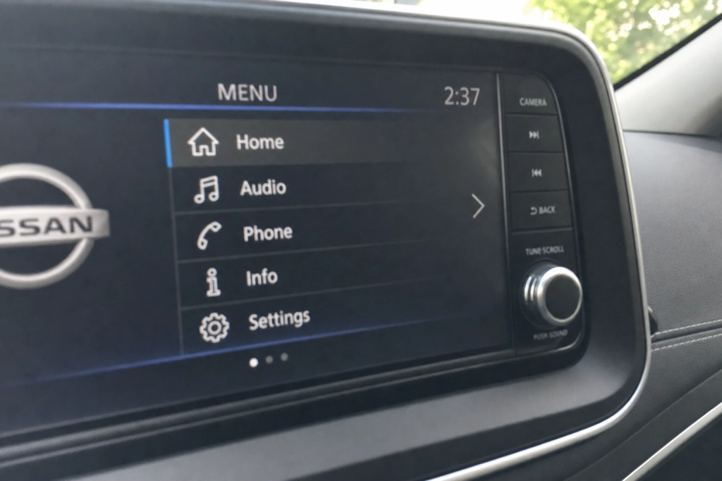 Slut med telefonen på bilens skærm: General Motors dropper CarPlay og Android Auto i alle nye modeller