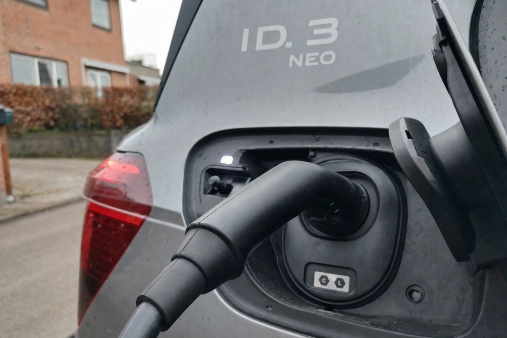 VW og Audi låser elbilens batteri med software: Du betaler for mindre end bilen egentlig har