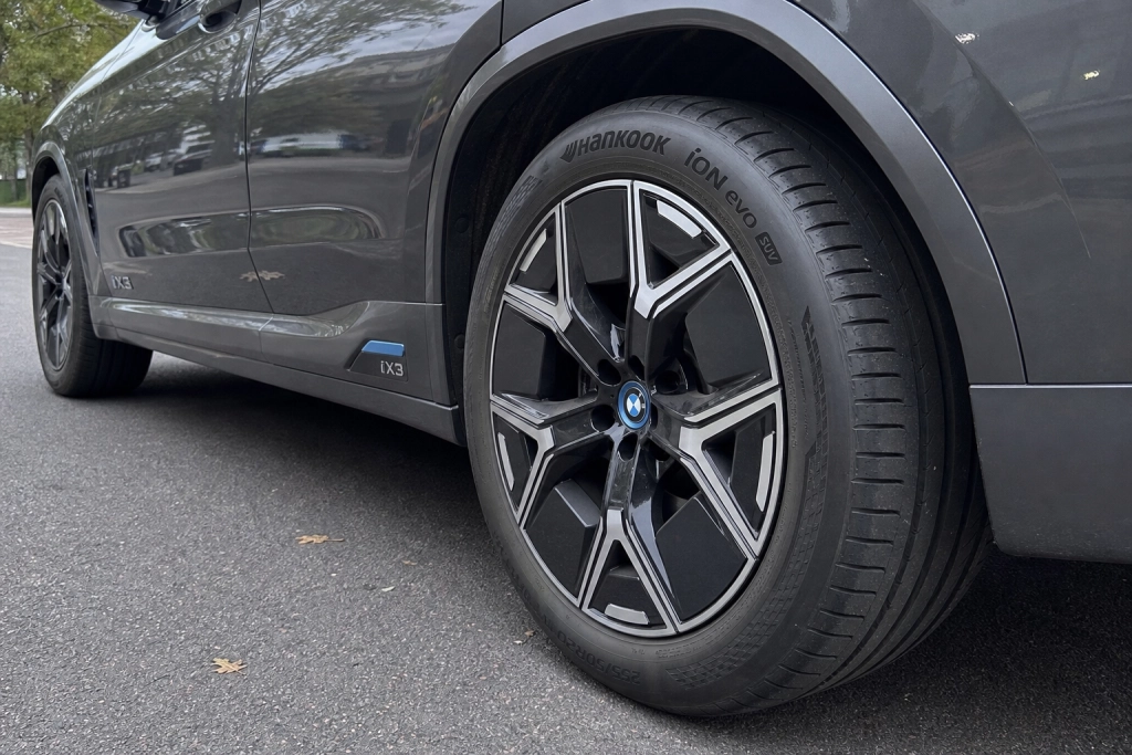 Ny elektrisk BMW satte rekord: 749 km på én opladning med ét simpelt trick