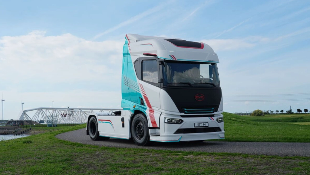 BYD’s nye ellastbil henter 400 km rækkevidde på 20 minutter: Ladeeffekten passerer 1,5 megawatt