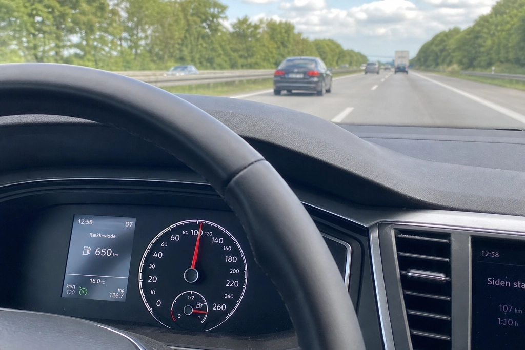 Noget har ændret sig på Autobahn: Derfor kører tyskerne pludselig langsommere