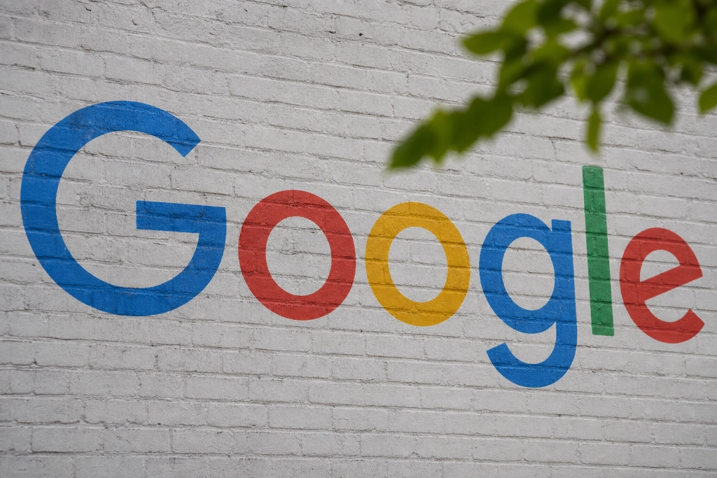 Google udskiftede stemmeassistenten i Android Auto: Chauffører siger opdateringen distraherer dem