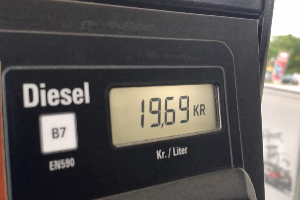 Diesel steg 50 øre alene i dag: Nu koster en liter 19,69 kroner